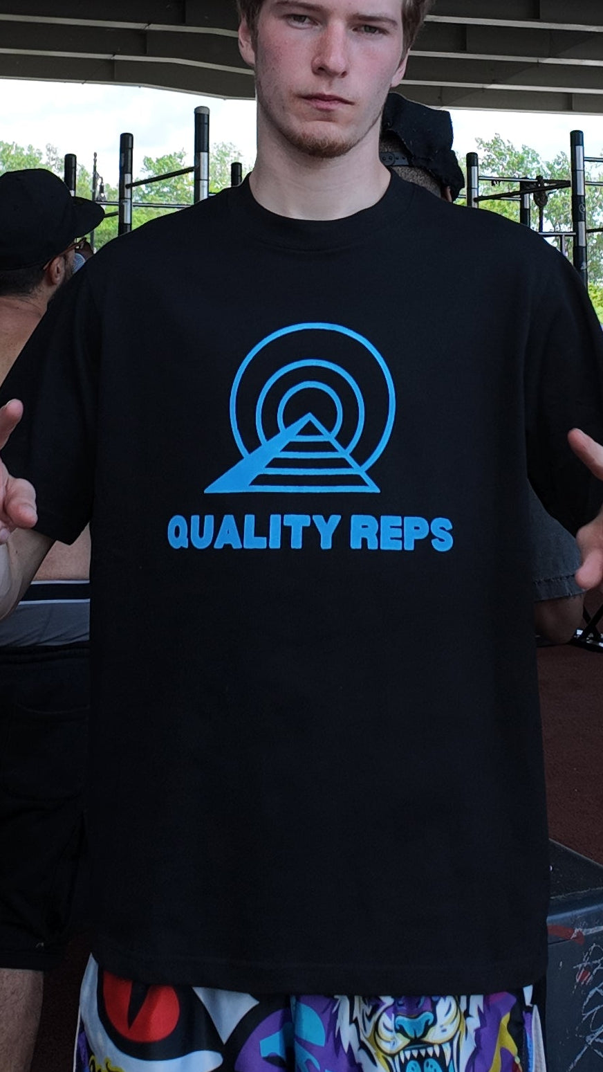 "BLACK N' BLUE" QUALITYREPS Heavyweight cotton 100% cotton tee