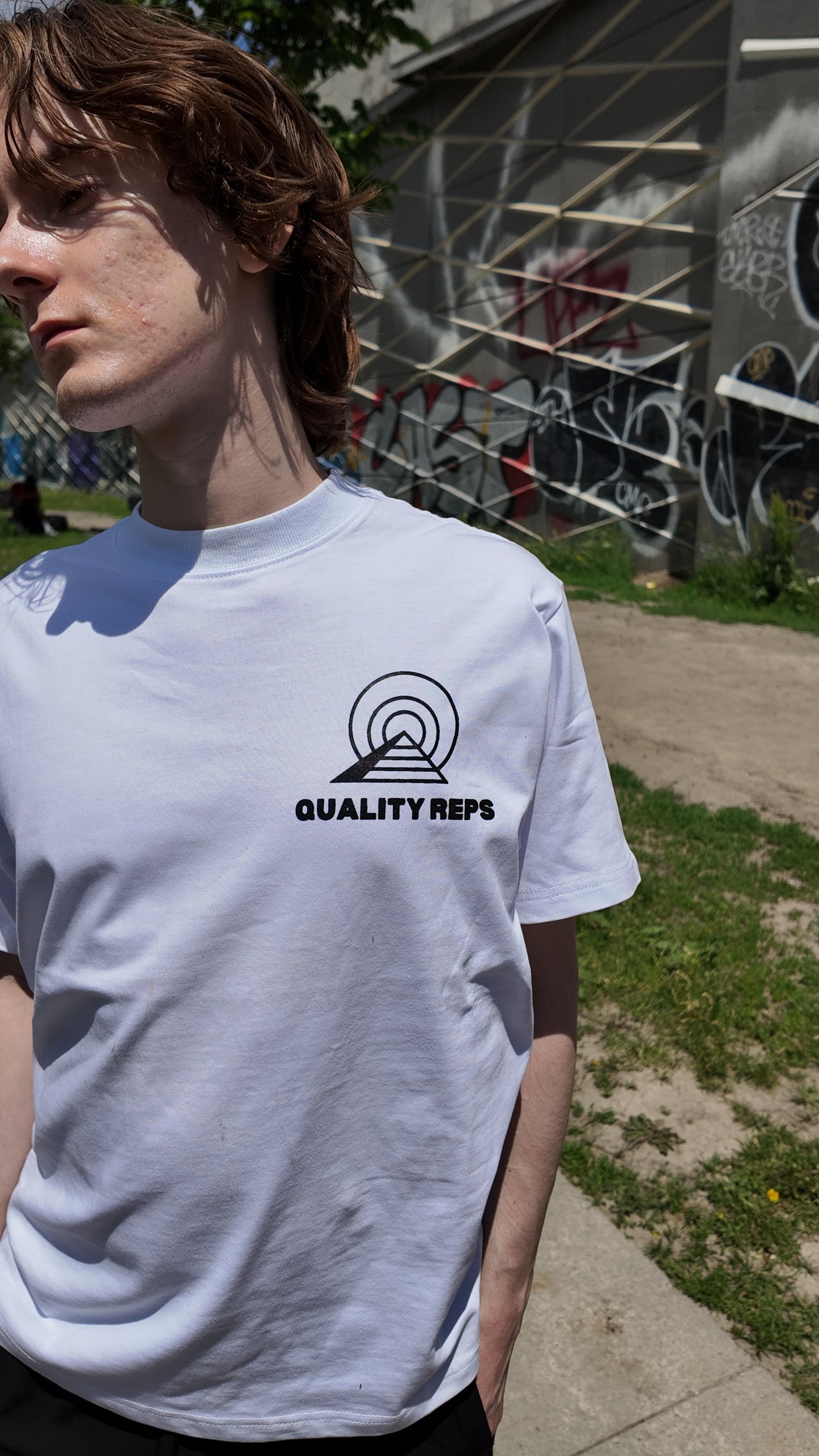 "CLEAN WHITE" QUALITYREPS Heavyweight cotton 100% cotton tee